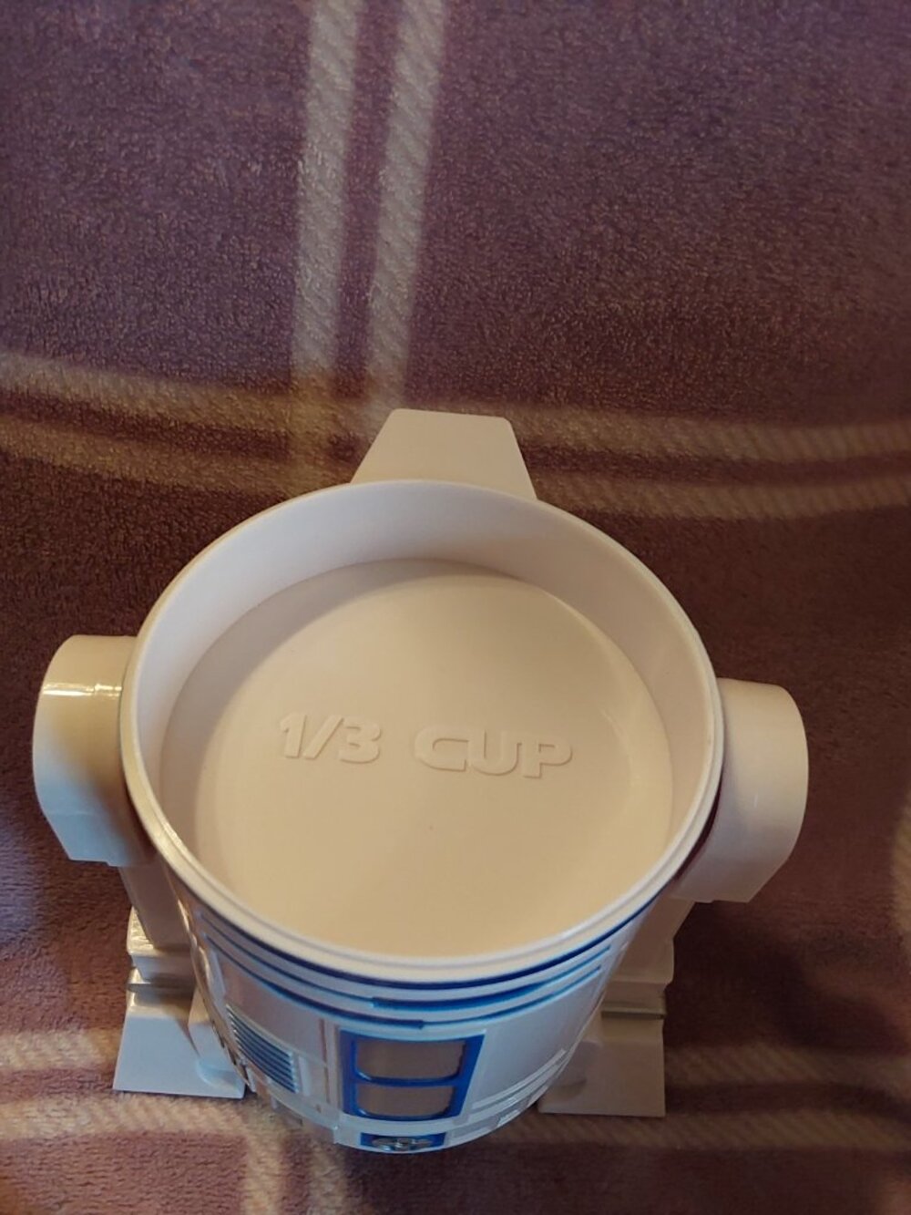 Star Wars R2-D2 Measuring Cups - Picture 4 of 11